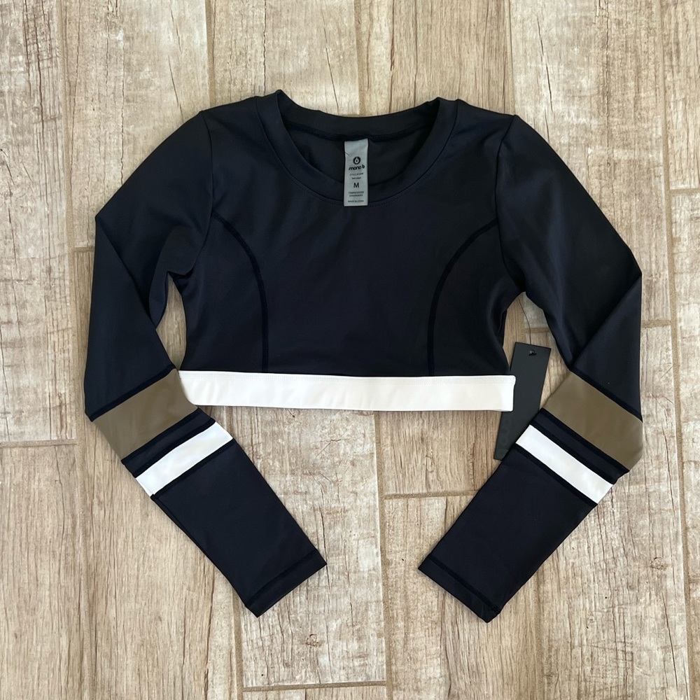 Mono B long sleeve crop